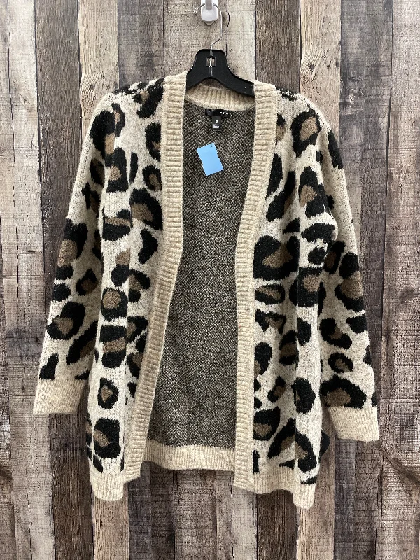 Sweater Cardigan By Aqua In Leopard Print, Size: S